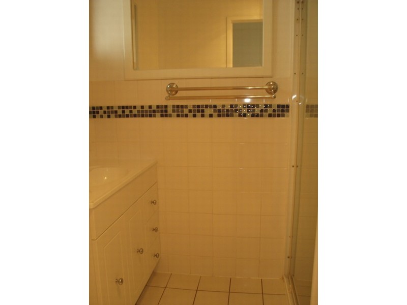 1 / SP159990 Caroline Av, Southport QLD 4215