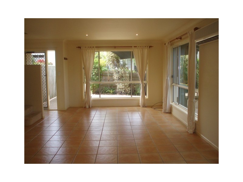 125955/2 Ewan Street, Southport QLD 4215