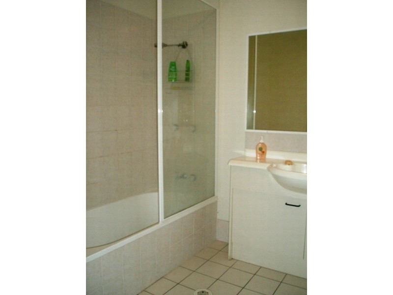 83/643 Pine Ridge Rd, Biggera Waters QLD 4216