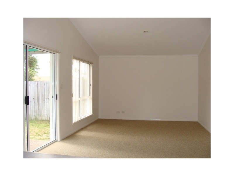 17 Chelsea Place, Forest Lake QLD 4078