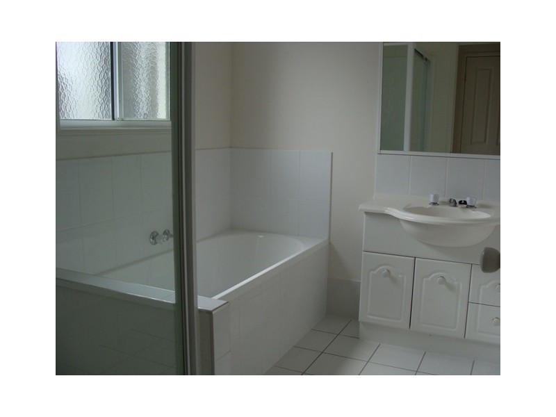 17 Chelsea Place, Forest Lake QLD 4078