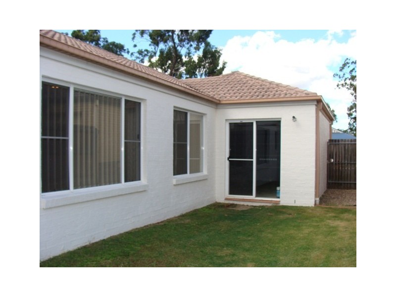 17 Chelsea Place, Forest Lake QLD 4078