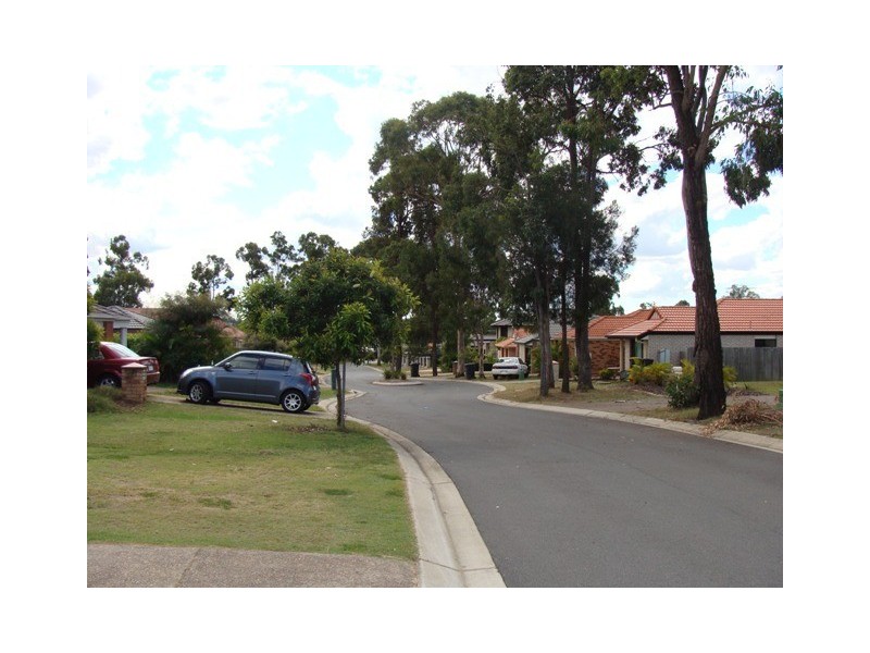 17 Chelsea Place, Forest Lake QLD 4078