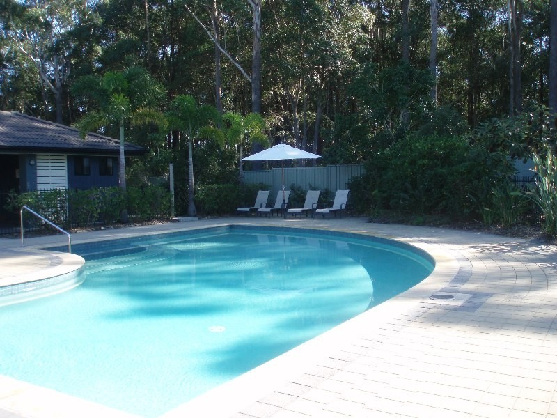 164/590 Pine Ridge Rd, Biggera Waters QLD 4216