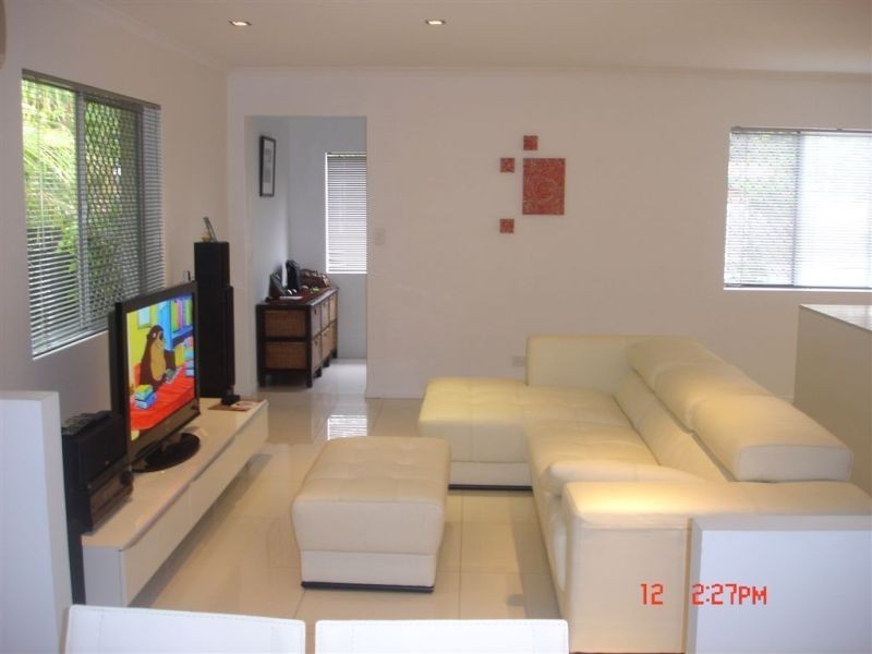 5 Susanne Street, Southport QLD 4215