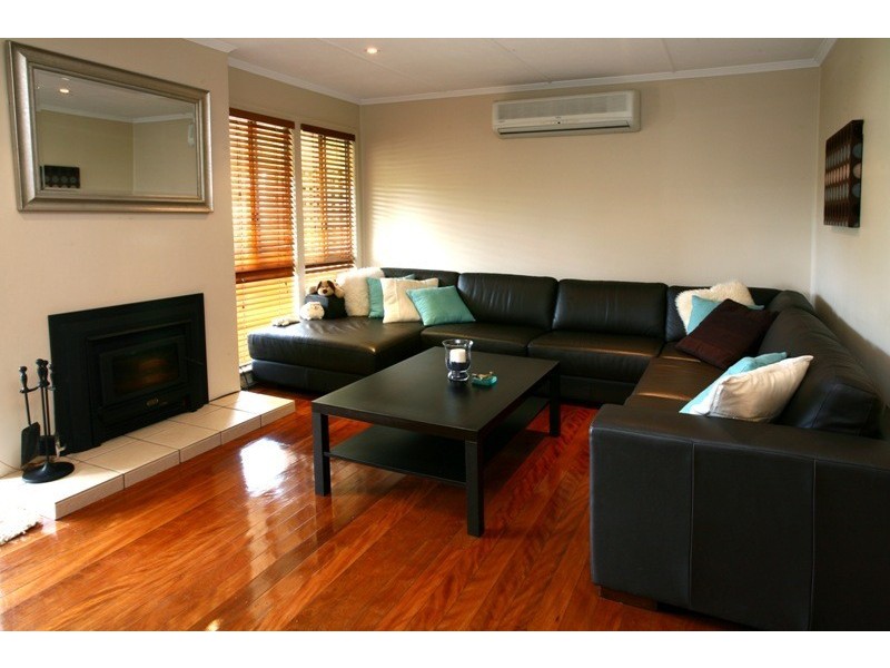 12 Geoffrey Avenue, Southport QLD 4215