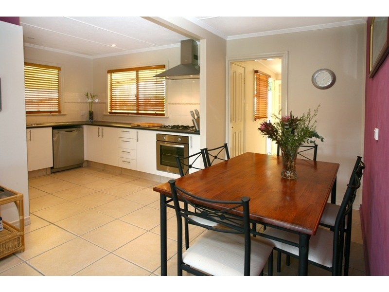 12 Geoffrey Avenue, Southport QLD 4215