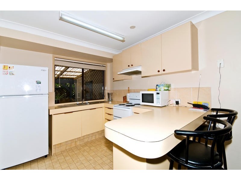 1/14 Burwood Court, Labrador QLD 4215