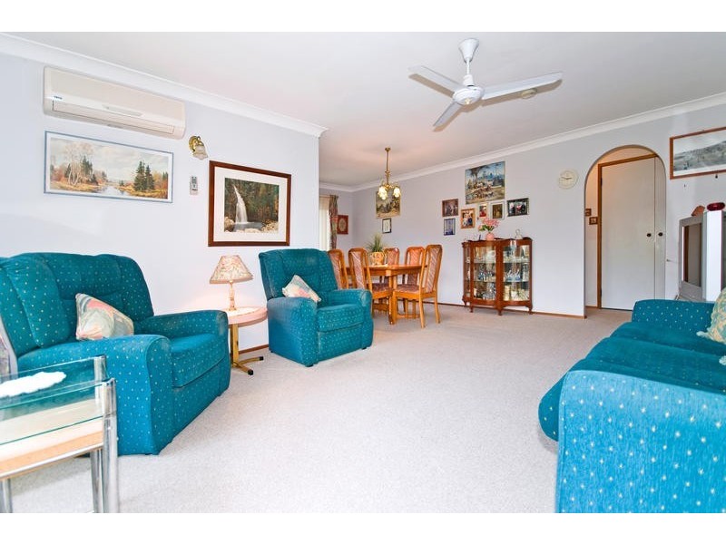 1/8 Burwood Court, Labrador QLD 4215