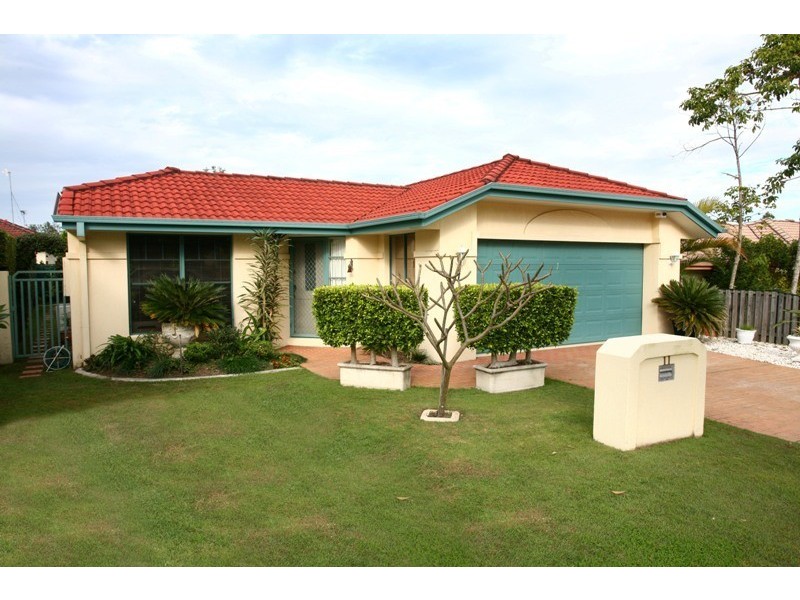 11 Clear River Blvd, Ashmore QLD 4214