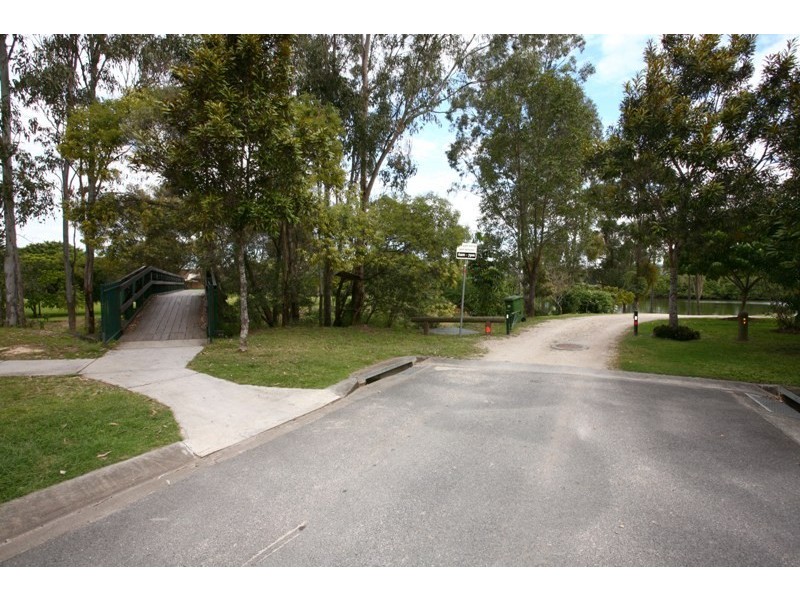 11 Clear River Blvd, Ashmore QLD 4214