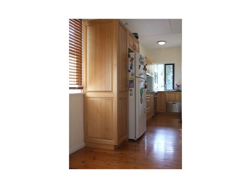 21 Baratta Street, Southport QLD 4215