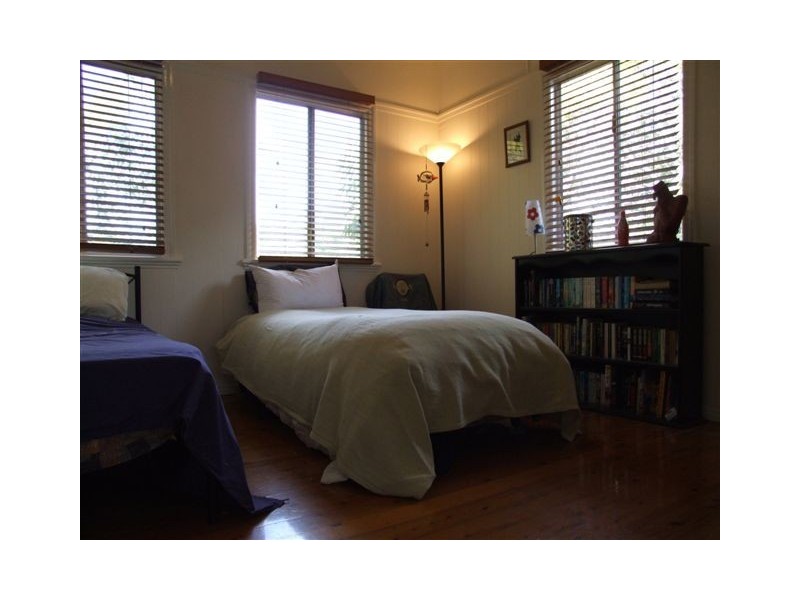 21 Baratta Street, Southport QLD 4215