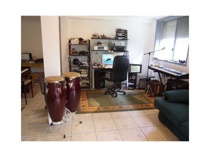 21 Baratta Street, Southport QLD 4215