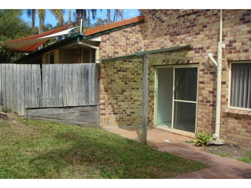 18/482 Pine Ridge Rd, Coombabah QLD 4216