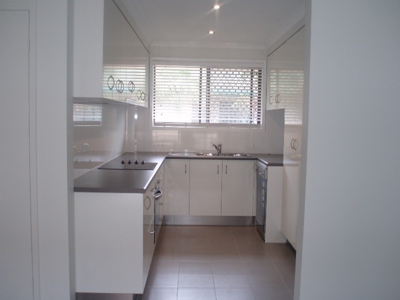 6/27 Imperial Pde, Labrador QLD 4215