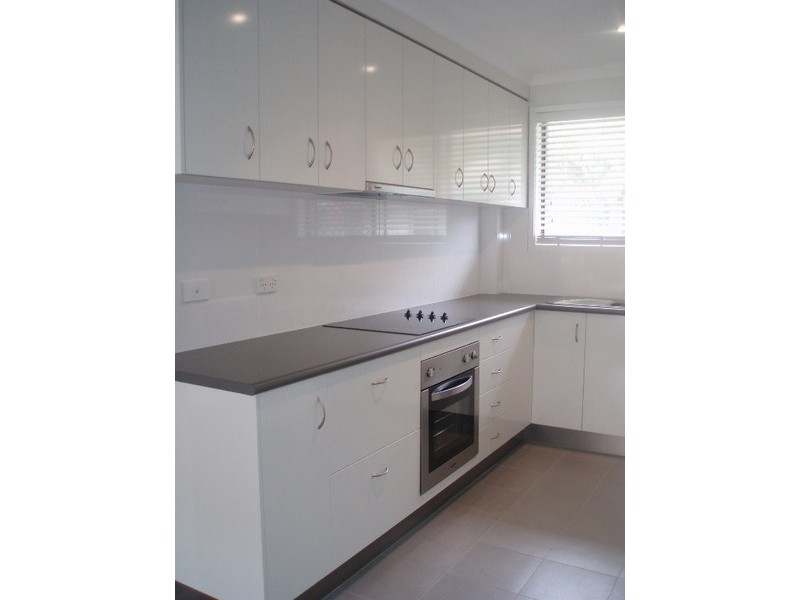 6/27 Imperial Pde, Labrador QLD 4215