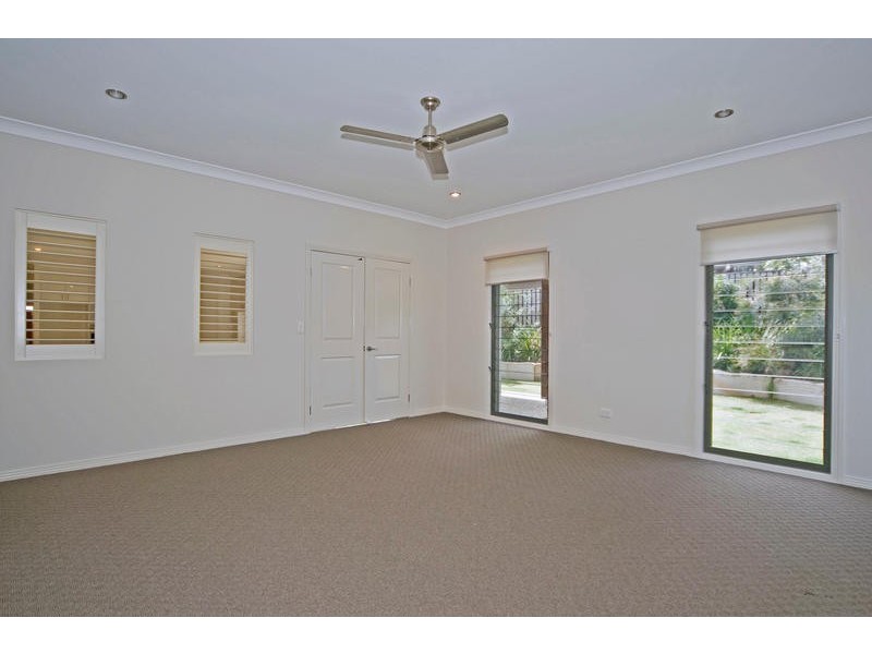 28 Picnic Creek Dr, Coomera QLD 4209