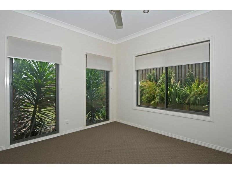 28 Picnic Creek Dr, Coomera QLD 4209