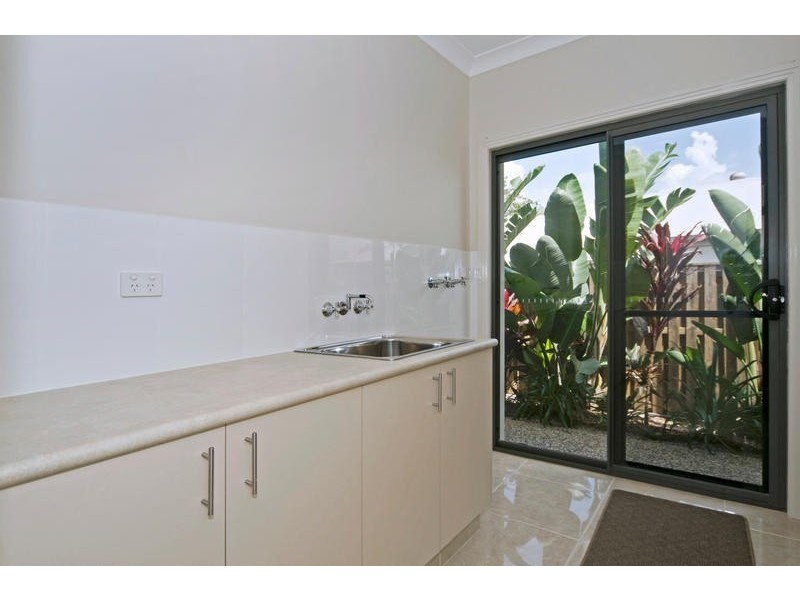28 Picnic Creek Dr, Coomera QLD 4209