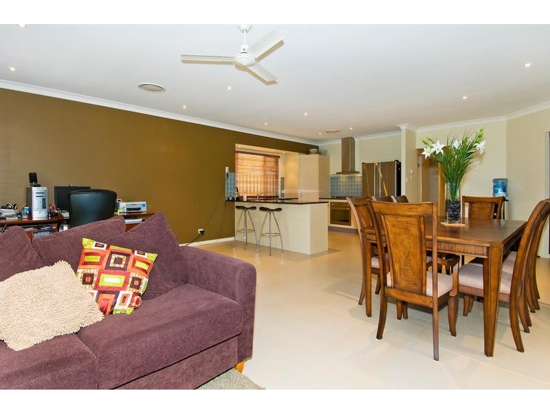 18 Icefire Lane, Coomera QLD 4209
