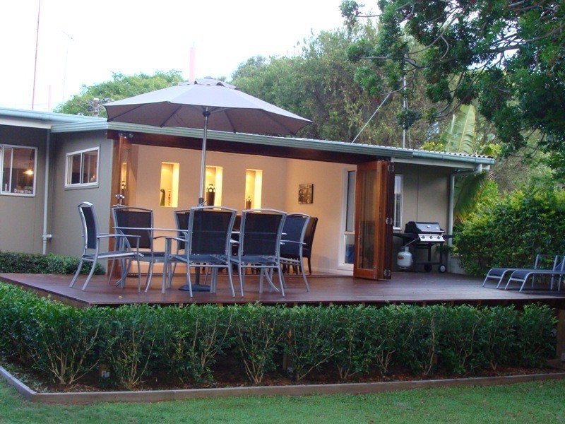 22 Ewan Street, Southport QLD 4215