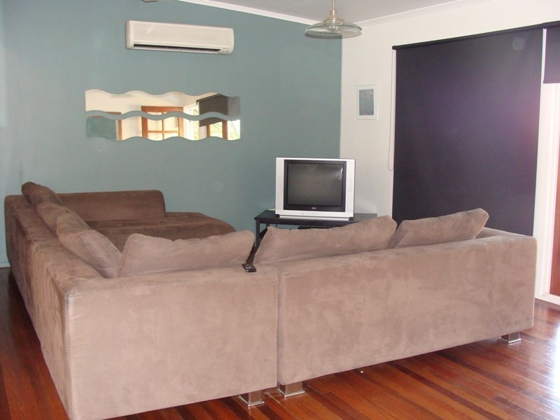 22 Ewan Street, Southport QLD 4215