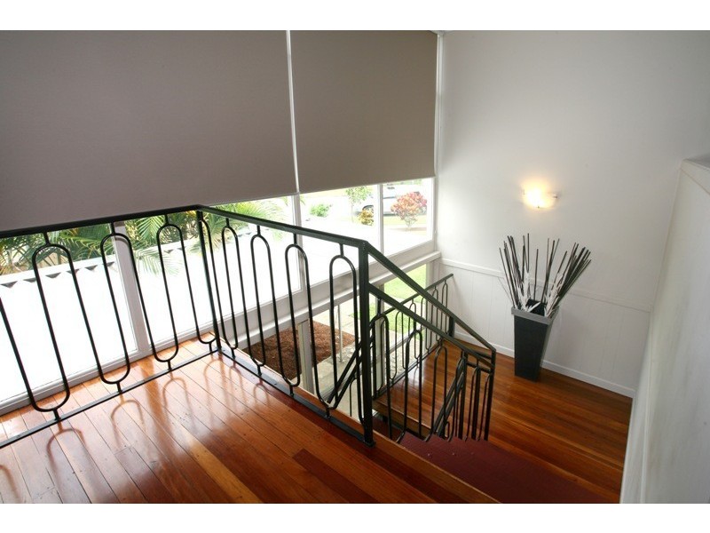 9 Bambarra St, Southport QLD 4215