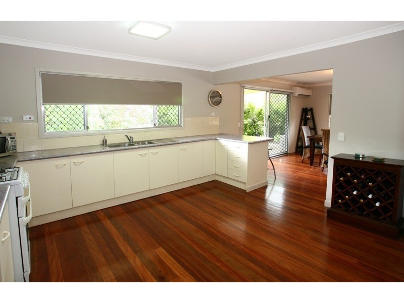 9 Bambarra St, Southport QLD 4215