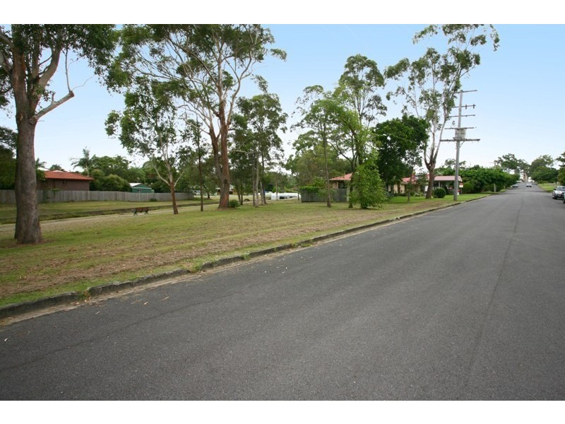 7 Bambarra St, Southport QLD 4215