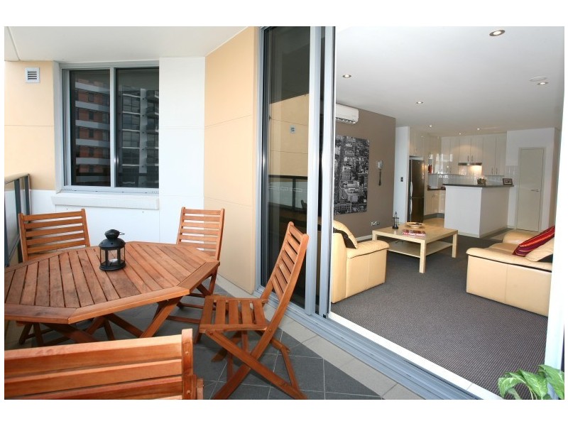 621/1-3 Aqua St, Southport QLD 4215