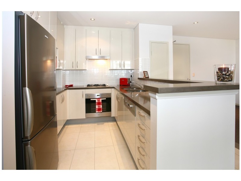 621/1-3 Aqua St, Southport QLD 4215
