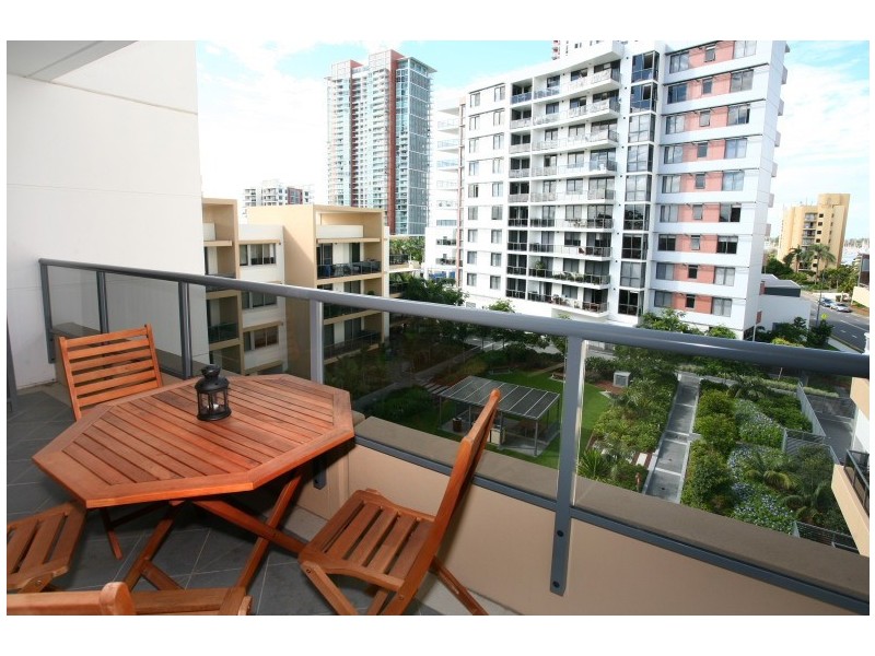 621/1-3 Aqua St, Southport QLD 4215