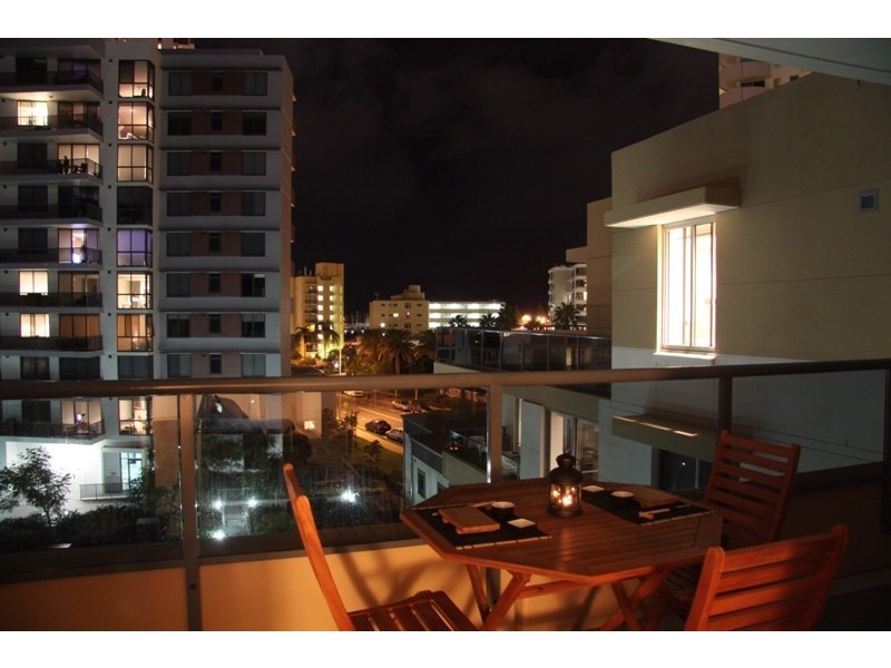 621/1-3 Aqua St, Southport QLD 4215