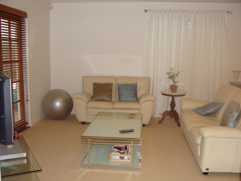 1/75 Eugaree St, Southport QLD 4215