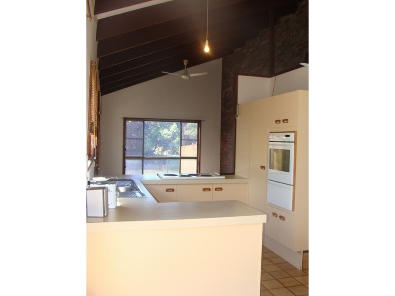 1/9 Royal Palm Ct, Southport QLD 4215