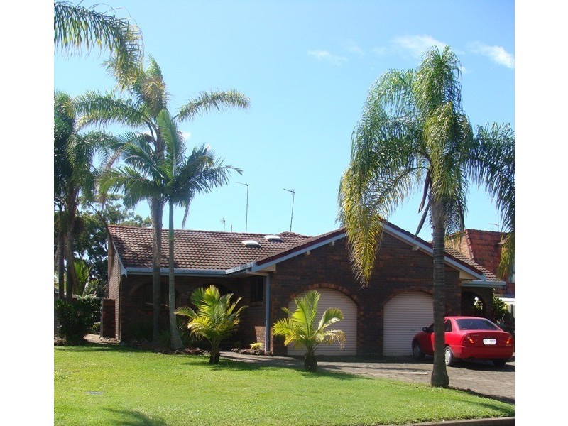 1/9 Royal Palm Ct, Southport QLD 4215