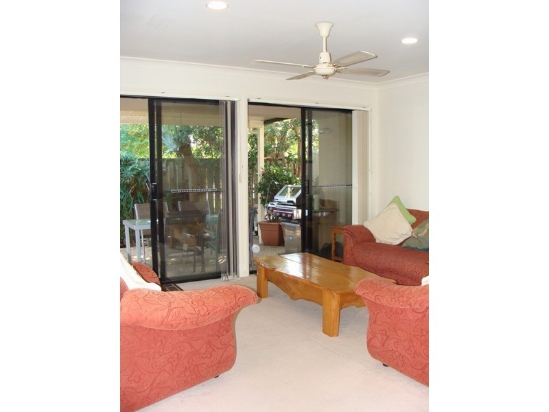 9/21 Sapium Rd, Benowa QLD 4217