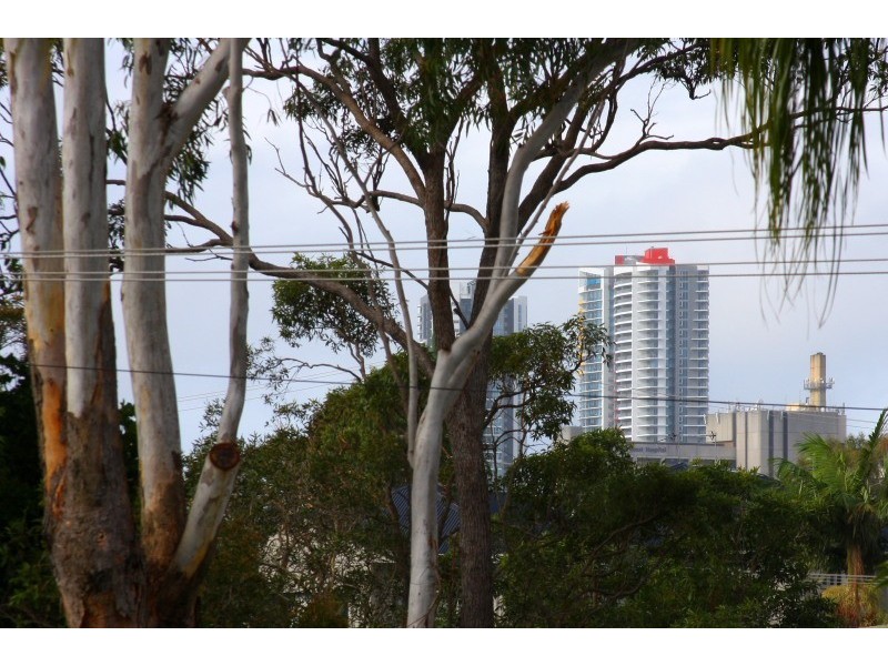 11 Bambarra St, Southport QLD 4215