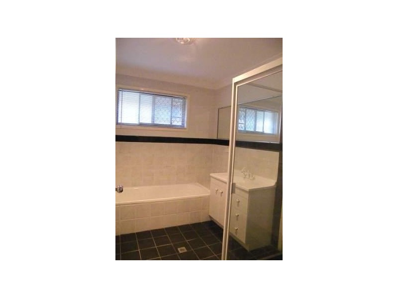 1/203 Central Street, Labrador QLD 4215