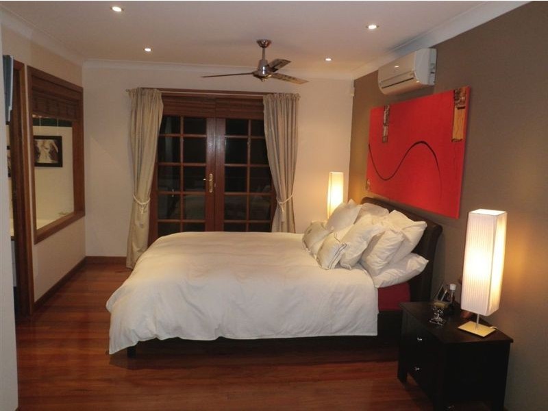 19 Eileen Ave, Southport QLD 4215