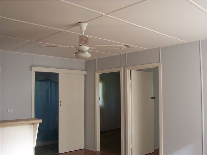 2/82 Eugaree St, Southport QLD 4215