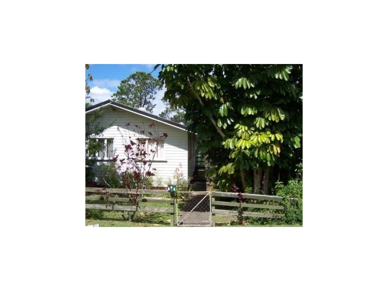 2/82 Eugaree St, Southport QLD 4215