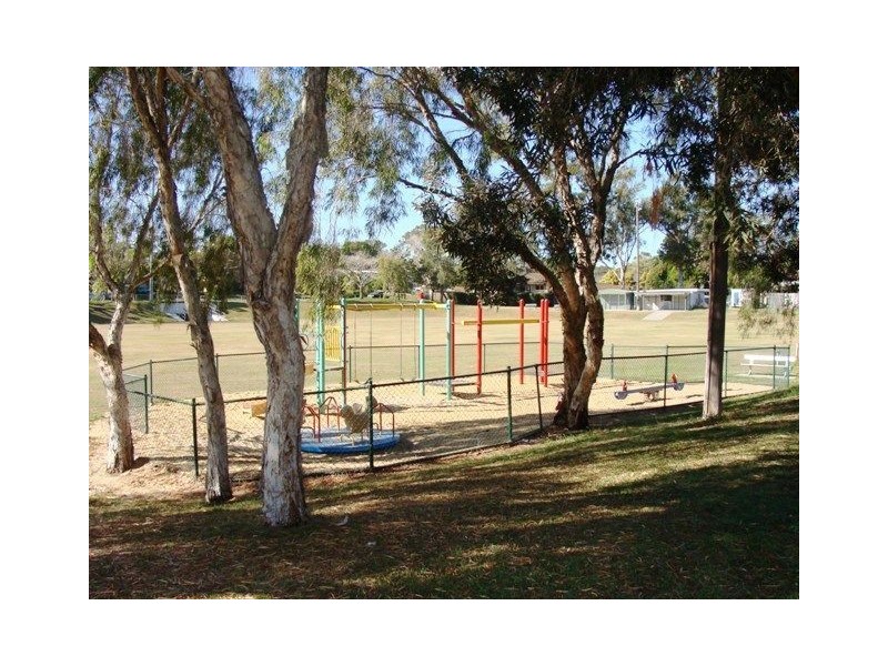 11 Larwon Terrace, Southport QLD 4215