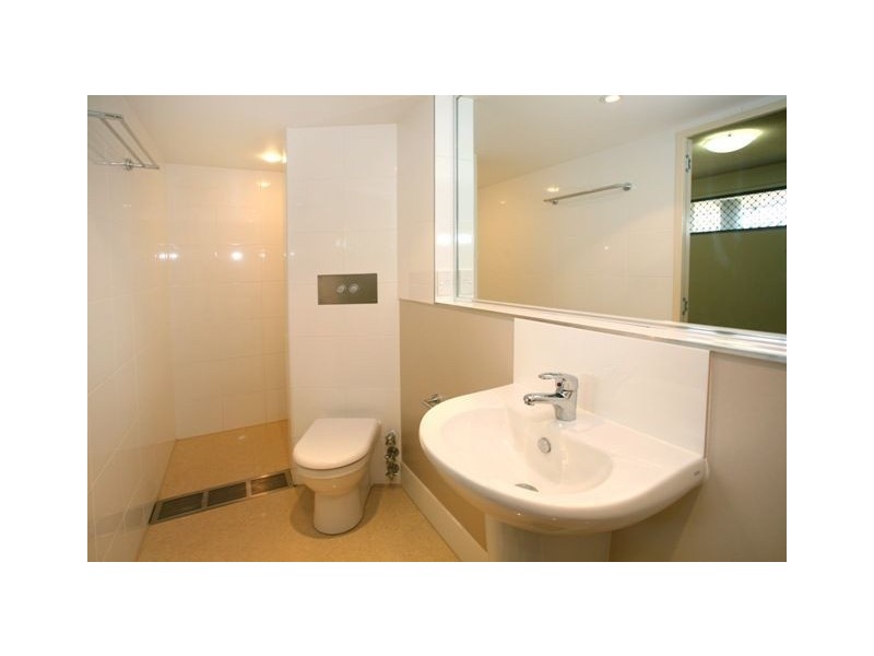 10/148 High Street, Southport QLD 4215