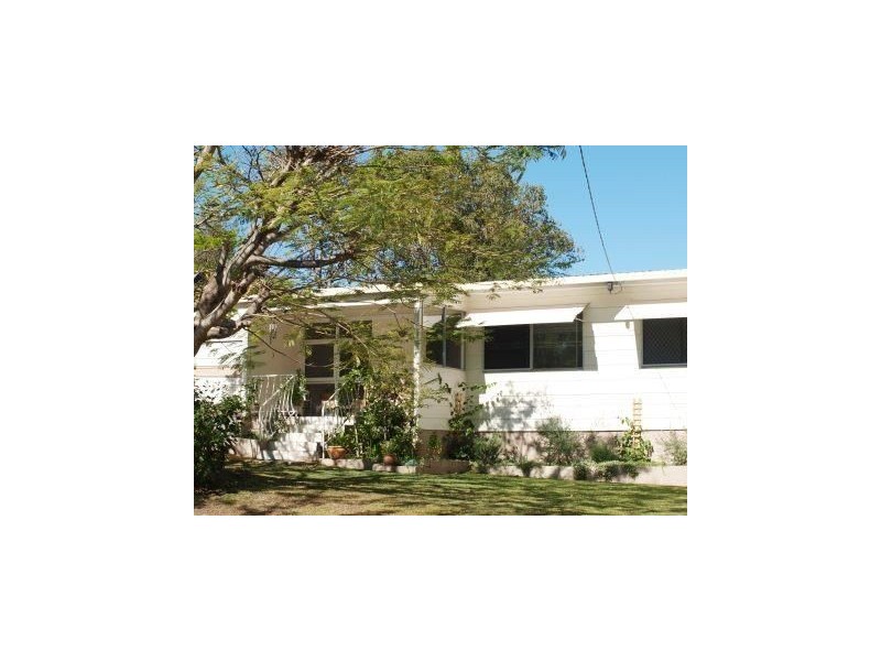 23 Ewan Street, Southport QLD 4215