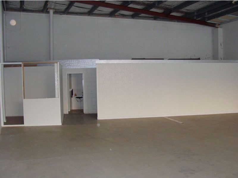 42 Ferry Rd, Southport QLD 4215