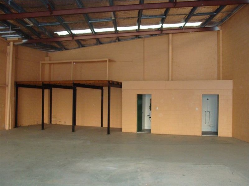 42 Ferry Rd, Southport QLD 4215