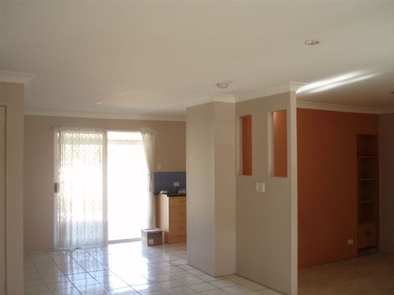 1/11 Kumbari Avenue, Southport QLD 4215