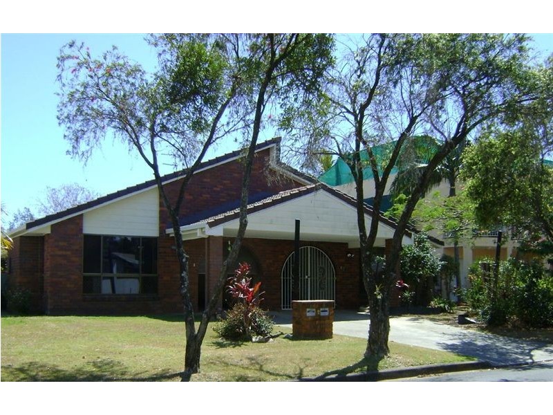 1/5 Royal Palm Ct, Southport QLD 4215